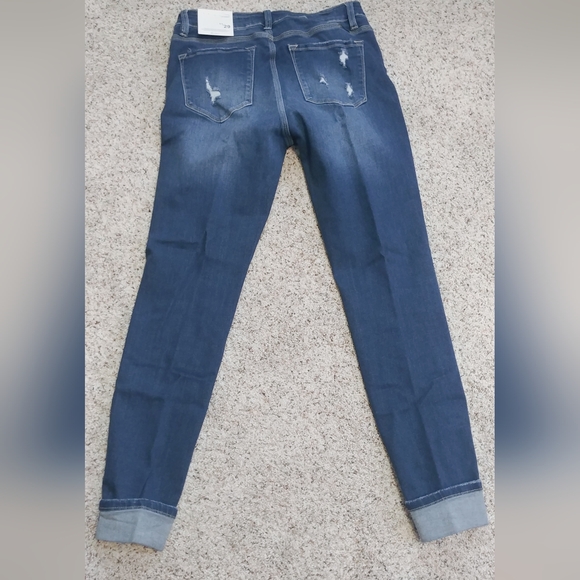 Holding You So Tight Womens distressed button fly cuff jeans NWT size 11/29 - Picture 8 of 12